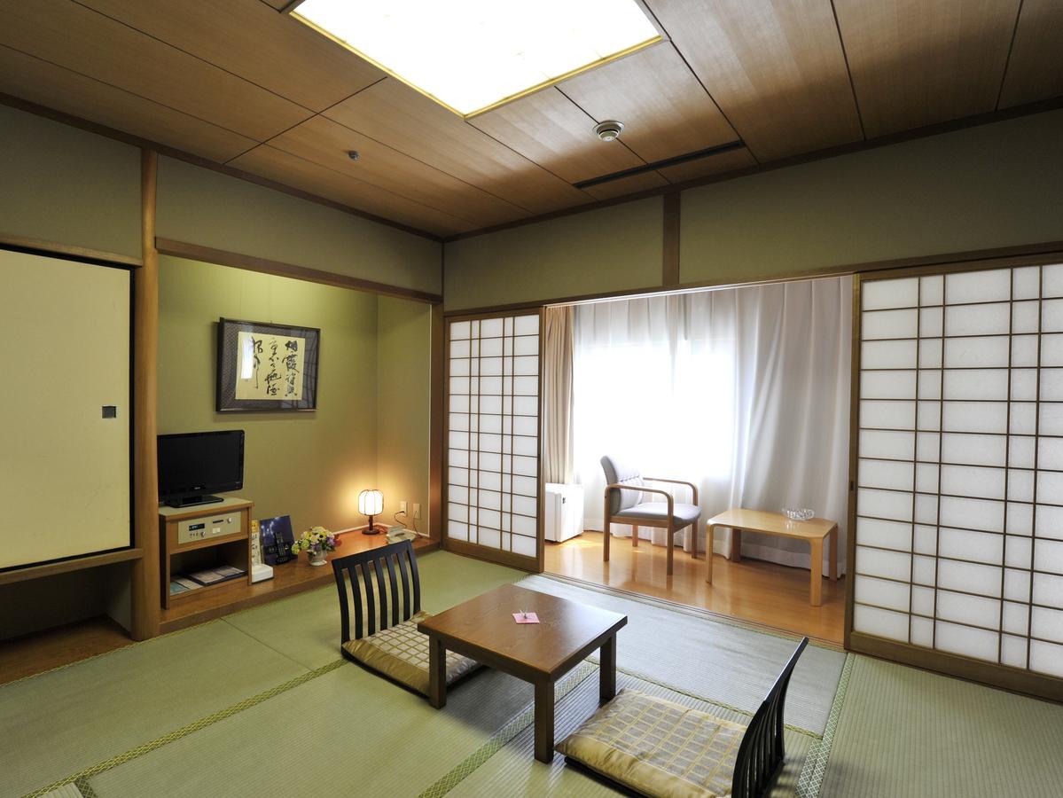 Fukuoka Recent Hotel Exterior photo